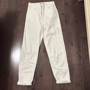 Zara white Jean size 2